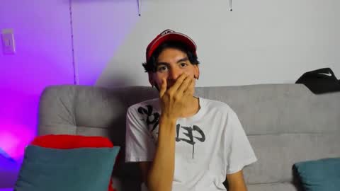 angel_dustt1 online show from May 28, 2026, 8:17 pm