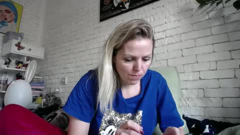 Snapshot of angel_girllovemy chatting on February 13, 2025, 10:02 am ANGEL online show from February 13, 2025, 10:02 am