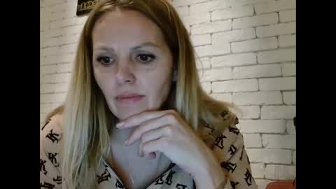 ANGEL online show from November 17, 2025, 3:29 pm