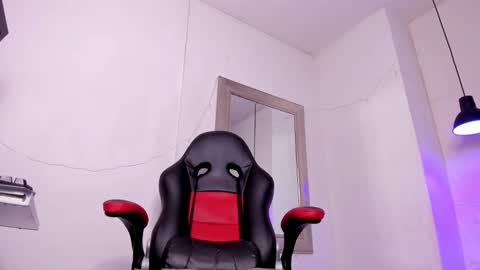 angel hardy online show from November 10, 2025, 12:04 pm