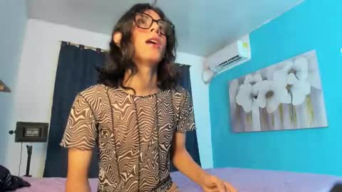 Snapshot of angel_hasss chatting on September 14, 2025, 2:44 am Angel of your dreams online show from September 14, 2025, 2:44 am