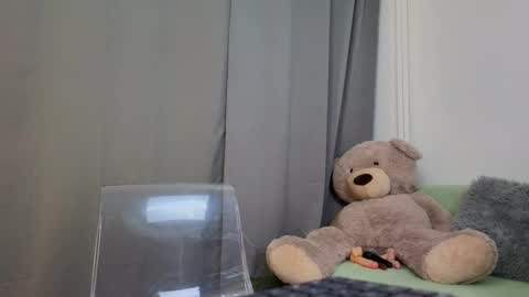 Snapshot of angel_hot777 chatting on February 4, 2026, 6:36 pm Gabriella online show from February 4, 2026, 6:36 pm