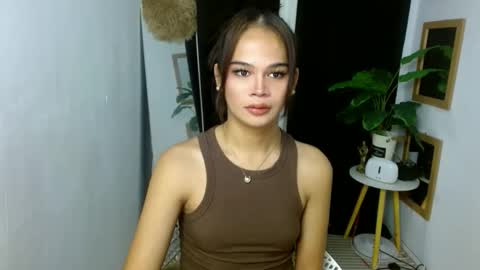 angela online show from October 12, 2025, 12:31 am