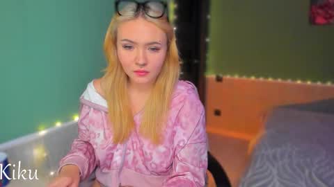 Snapshot of angel_kiku chatting on November 6, 2025, 10:43 pm Kiku here 3 online show from November 6, 2025, 10:43 pm