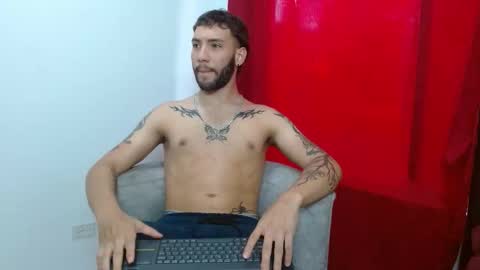 angel_kyrozz online show from October 18, 2025, 7:14 pm