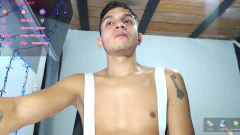 Snapshot of angel_latinboy chatting on November 19, 2025, 11:43 am Angel online show from November 19, 2025, 11:43 am