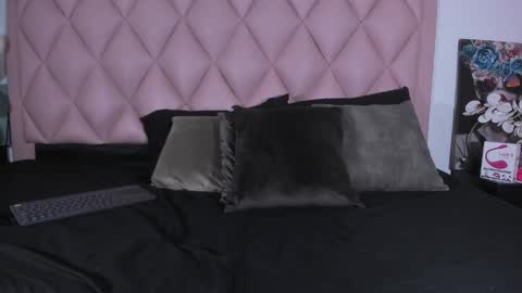 Angel  online show from January 4, 2025, 5:05 am