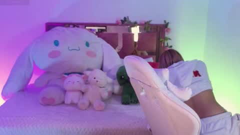 angeline online show from September 12, 2025, 3:17 am