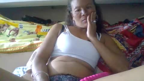 Snapshot of angel_mayah chatting on April 26, 2026, 1:47 am Angel Mayah online show from April 26, 2026, 1:47 am