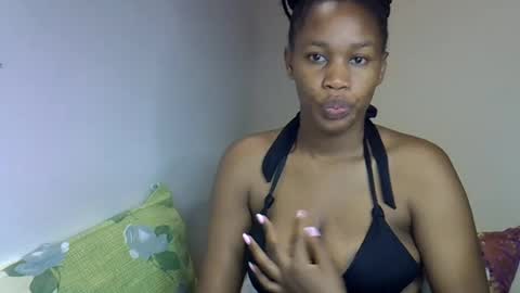 Snapshot of angel_mia5 chatting on June 21, 2026, 12:57 am angel_mia5 online show from June 21, 2026, 12:57 am