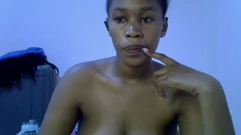 Snapshot of angel_mia5 chatting on July 11, 2026, 2:53 pm angel_mia5 online show from July 11, 2026, 2:53 pm