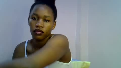 Snapshot of angel_mia5 chatting on July 23, 2026, 2:15 pm angel_mia5 online show from July 23, 2026, 2:15 pm