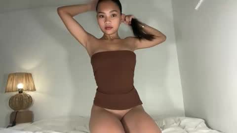 angel_petite07 online show from March 17, 2026, 10:18 am
