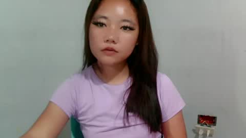 angel_piecumxx online show from June 22, 2026, 9:23 pm