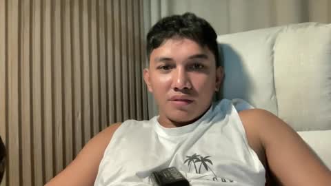 Snapshot of angel_rafael chatting on January 23, 2025, 10:01 am angel_rafael online show from January 23, 2025, 10:01 am