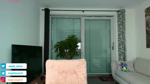 Snapshot of angel_sexyxxx chatting on December 19, 2025, 2:13 pm CALL ME ANGEL online show from December 19, 2025, 2:13 pm