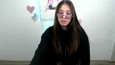 angel_silenia online show from January 13, 2026, 7:57 am