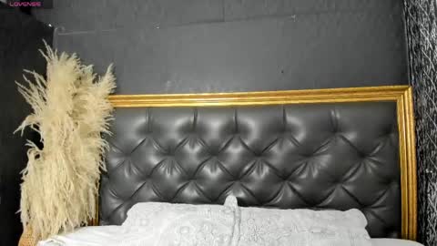 Angel online show from May 17, 2026, 4:32 am