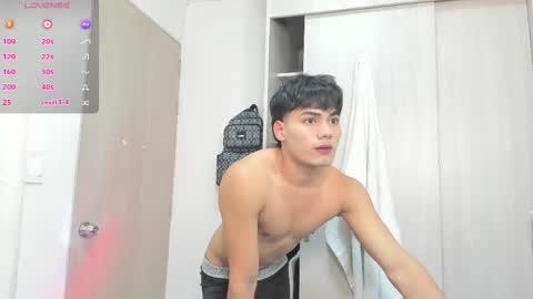 Snapshot of angel_steven_ chatting on January 19, 2025, 8:09 pm Santiago online show from January 19, 2025, 8:09 pm