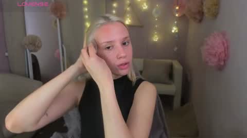 Snapshot of angel_tessa chatting on June 28, 2026, 8:59 pm Angelica online show from June 28, 2026, 8:59 pm