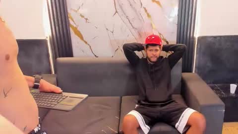 Snapshot of angel_villareal_ chatting on February 5, 2026, 9:47 am angel_villareal_ online show from February 5, 2026, 9:47 am