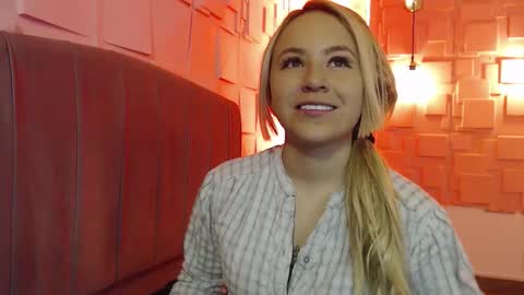 Angel online show from December 14, 2025, 11:37 am