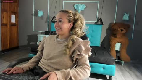 Angel online show from April 10, 2026, 11:37 am