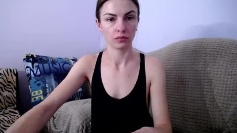 Snapshot of angel_zoe77 chatting on December 11, 2024, 8:36 am Zoe online show from December 11, 2024, 8:36 am