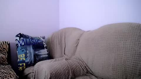 Snapshot of angel_zoe77 chatting on December 18, 2024, 9:58 am Zoe online show from December 18, 2024, 9:58 am