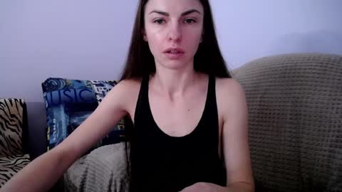 Snapshot of angel_zoe77 chatting on December 23, 2024, 10:21 am Zoe online show from December 23, 2024, 10:21 am