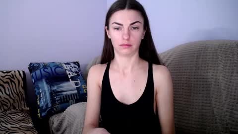 Snapshot of angel_zoe77 chatting on January 10, 2025, 8:18 am Zoe online show from January 10, 2025, 8:18 am