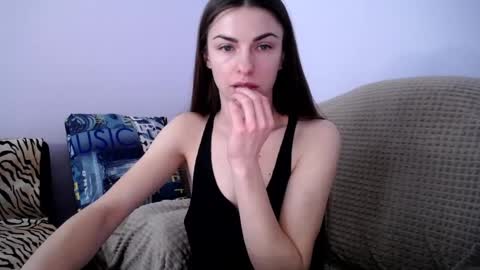 Snapshot of angel_zoe77 chatting on February 6, 2025, 12:05 pm Zoe online show from February 6, 2025, 12:05 pm