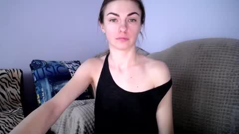 Snapshot of angel_zoe77 chatting on March 3, 2025, 12:05 pm Zoe online show from March 3, 2025, 12:05 pm