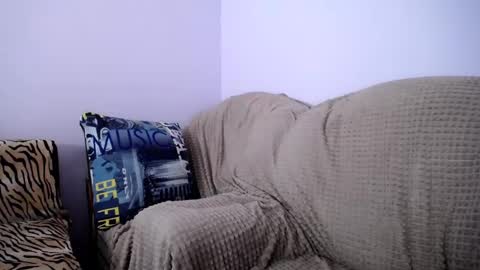 Snapshot of angel_zoe77 chatting on March 12, 2025, 9:12 am Zoe online show from March 12, 2025, 9:12 am