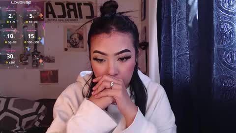 A N G E L A  E L L I S S   online show from January 15, 2026, 6:22 pm