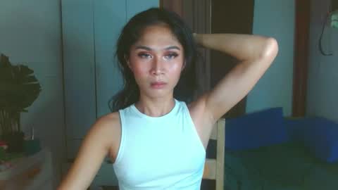 Snapshot of angela_mccollins chatting on December 2, 2024, 3:37 am angela online show from December 2, 2024, 3:37 am