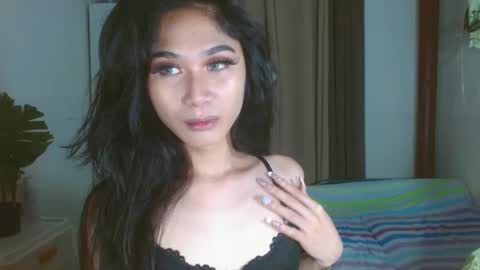 Snapshot of angela_mccollins chatting on January 18, 2025, 9:45 pm angela online show from January 18, 2025, 9:45 pm