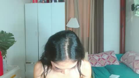 Snapshot of angela_mccollins chatting on March 4, 2025, 4:27 am angela online show from March 4, 2025, 4:27 am