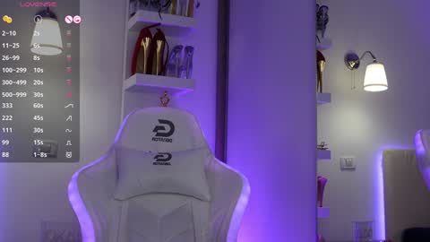 Snapshot of angela_myst chatting on February 8, 2025, 12:39 pm Angela online show from February 8, 2025, 12:39 pm