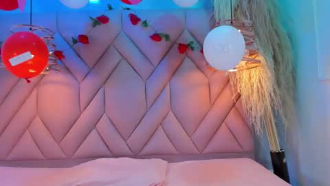 Snapshot of angelaa_cute chatting on February 17, 2025, 12:27 pm ANGELA online show from February 17, 2025, 12:27 pm