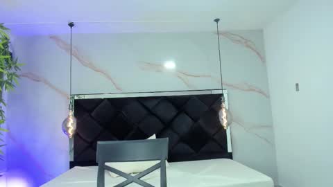 Snapshot of angelaa_cute chatting on October 10, 2025, 12:15 pm ANGELA online show from October 10, 2025, 12:15 pm