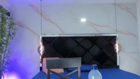 Snapshot of angelaa_cute chatting on October 21, 2025, 12:17 pm ANGELA online show from October 21, 2025, 12:17 pm