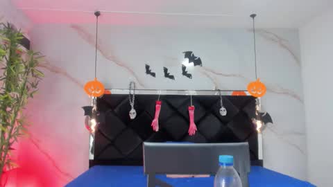 Snapshot of angelaa_cute chatting on October 23, 2025, 12:15 pm ANGELA online show from October 23, 2025, 12:15 pm