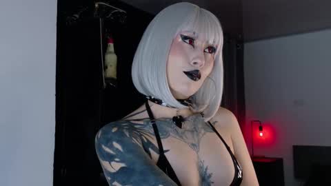 Angela help me reach 100 thumbs up online show from October 9, 2025, 6:28 pm