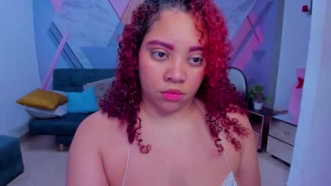 Angela online show from November 25, 2025, 4:01 am