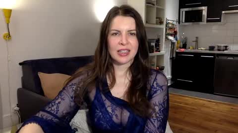 Angela online show from February 15, 2025, 8:33 pm