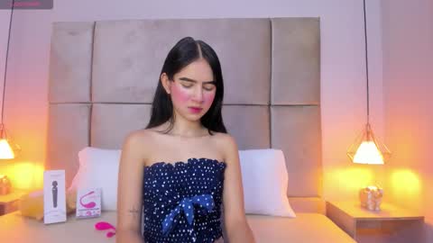 Snapshot of angelag_ chatting on November 1, 2025, 8:00 pm angelag_ online show from November 1, 2025, 8:00 pm