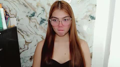 angelari_slut online show from November 10, 2025, 4:22 am