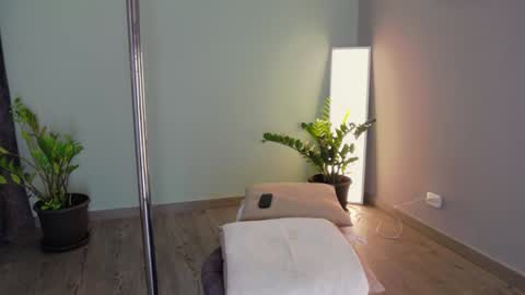 Snapshot of angelbae_ chatting on February 2, 2025, 4:32 pm AngelBae online show from February 2, 2025, 4:32 pm