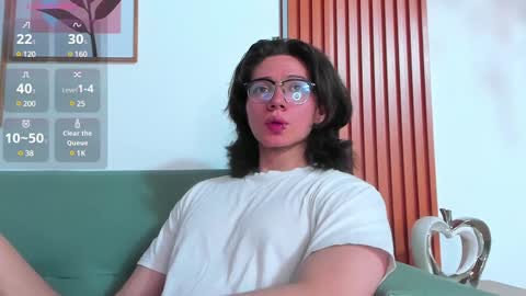 Snapshot of angelbennet_ chatting on January 27, 2025, 6:30 am Angel Bennet online show from January 27, 2025, 6:30 am